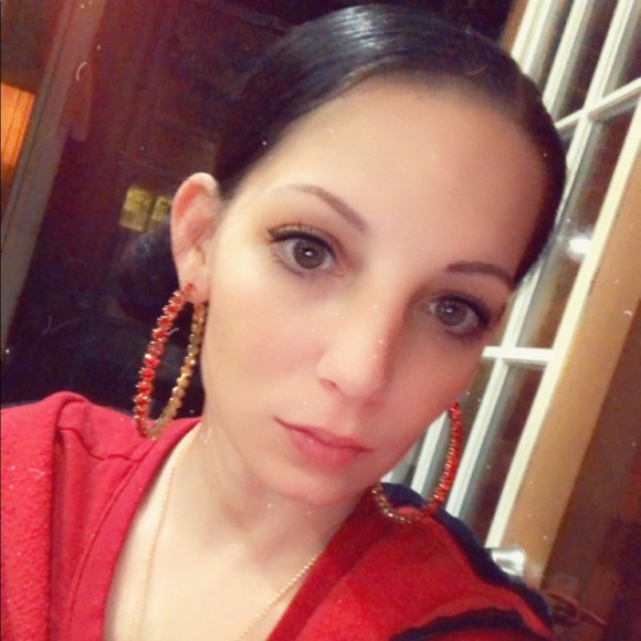 🎉HP🎉 Gold Plated Hoop Earrings w/ Red Crystals - Picture 3 of 3